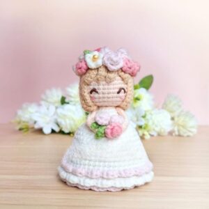 Flower Bouquet And Bride Wedding Pattern