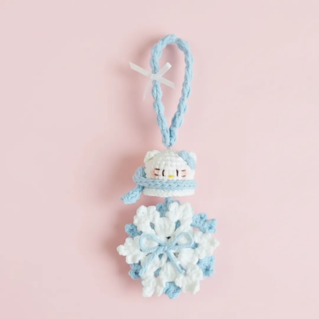Hello Kitty Snowflake Crochet Keychain Pattern