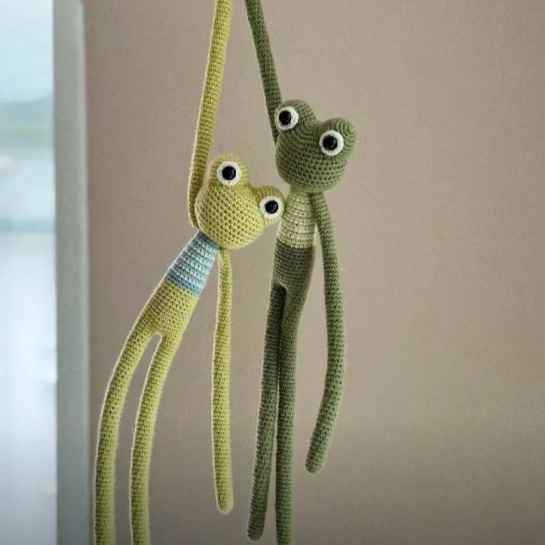 Long Froggo Crochet Pattern